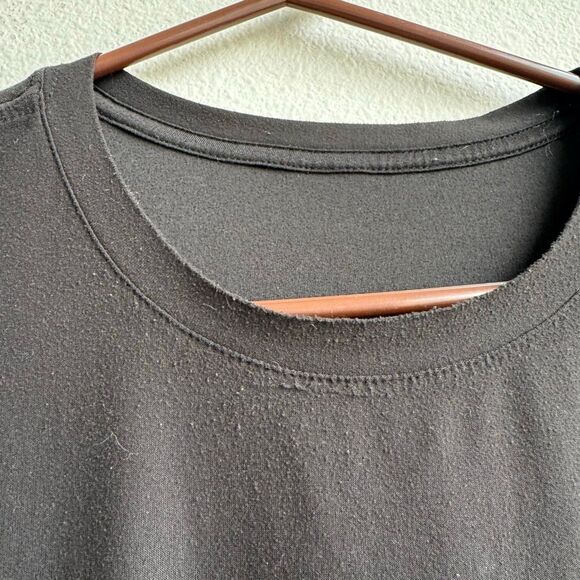 Vuori Size Large Bundle of Three Strato T Shirt Black Taupe Short Long Sleeve - Picture 3 of 13